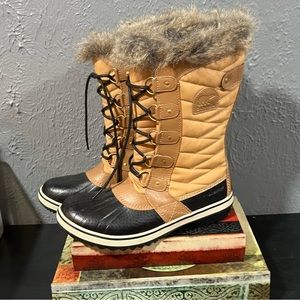 Sorel Women’s Tan Nylon Shearling Lined Waterproof Snow Winter Duck Boots Sz 9.5